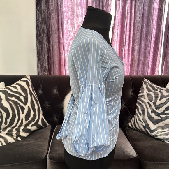 Twenty East puffer sleeve wrap shirt - Picture 2 of 3